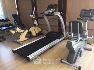 For rent 4 bedrooms apartment in Yan Nawa, Bangkok