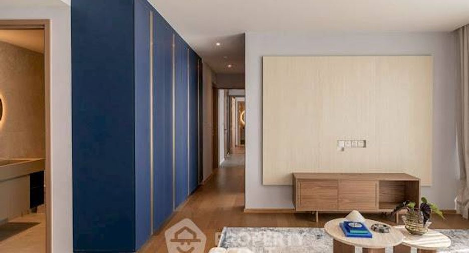 For rent 3 ベッドルーム condo in Khlong Toei, Bangkok