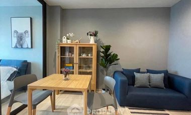 Wohnung zur Miete mit 1 Zimmer in Pathum Wan, Bangkok
