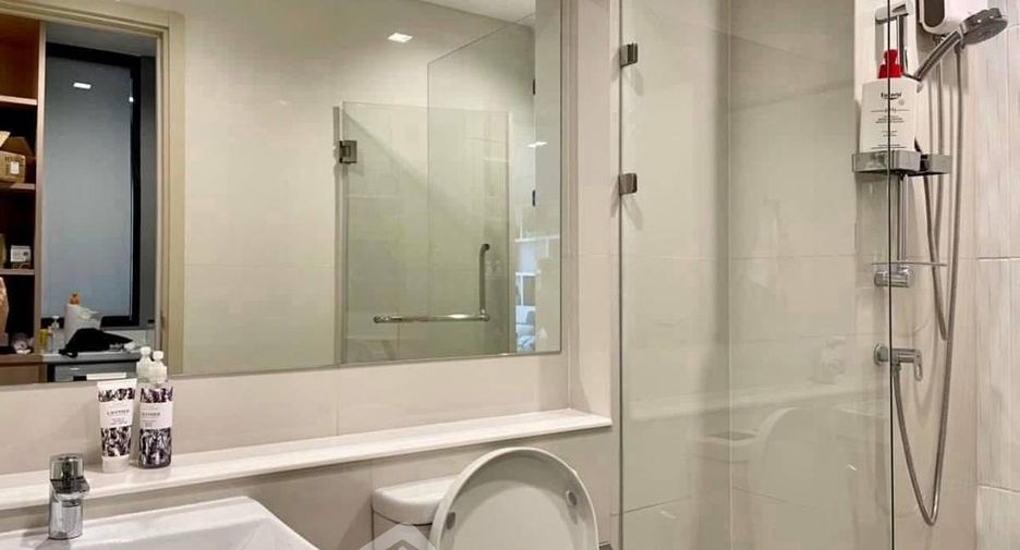 For rent 1 bed condo in Pathum Wan, Bangkok