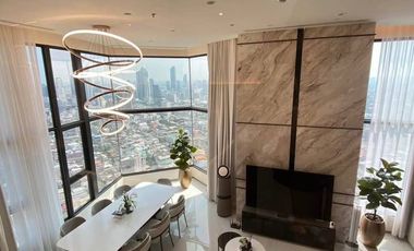 For rent 3 bedrooms condo in Bang Rak, Bangkok