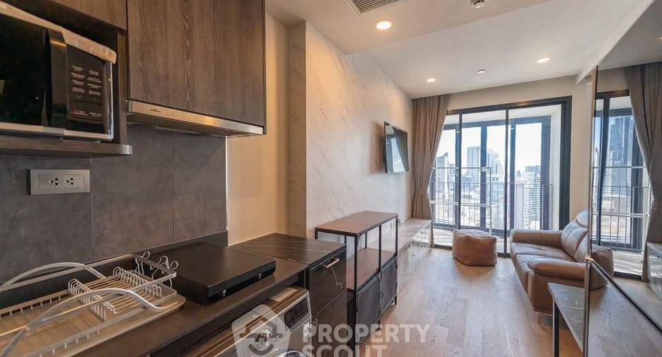 Condo en alquiler de 1 habitaciones en Bang Rak, Bangkok