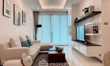 For rent 2 bedrooms condo in Watthana, Bangkok