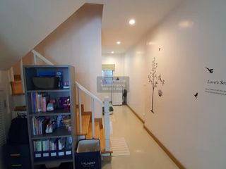 Casa adosada en venta de 2 habitaciones en Mueang Nonthaburi, Nonthaburi
