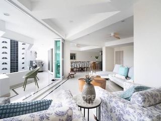 For rent 4 bedrooms condo in Na Jomtien, Pattaya