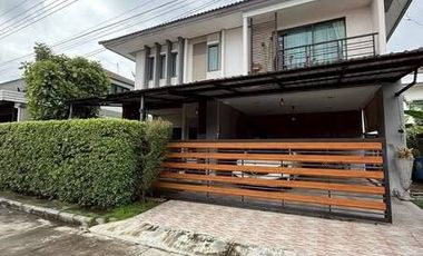 For rent 3 bedrooms condo in Sai Mai, Bangkok