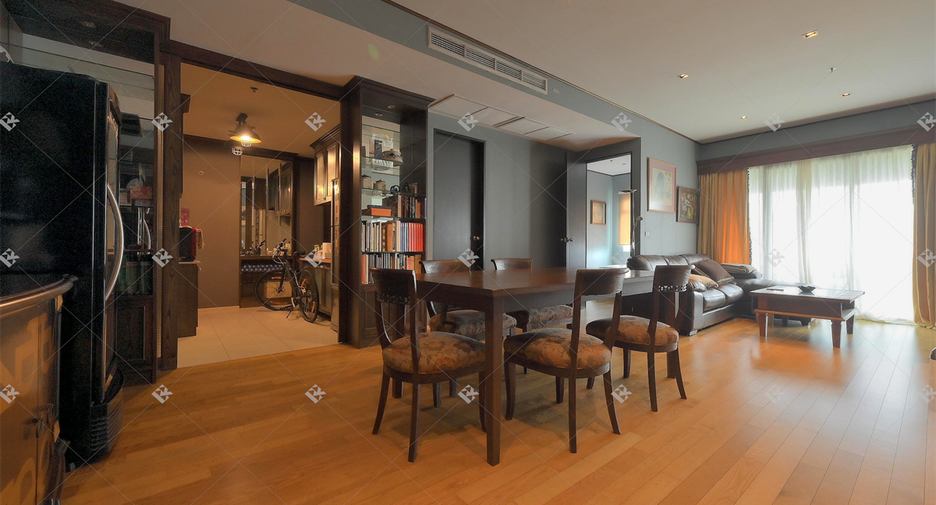 À vendre 2 chambres condo à Khlong Toei, Bangkok