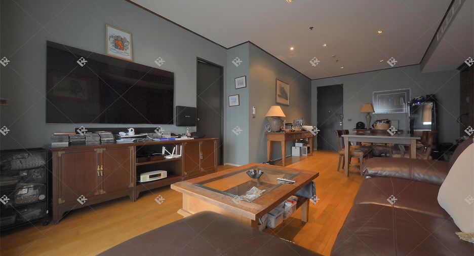 À vendre 2 chambres condo à Khlong Toei, Bangkok