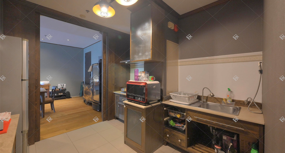 À vendre 2 chambres condo à Khlong Toei, Bangkok
