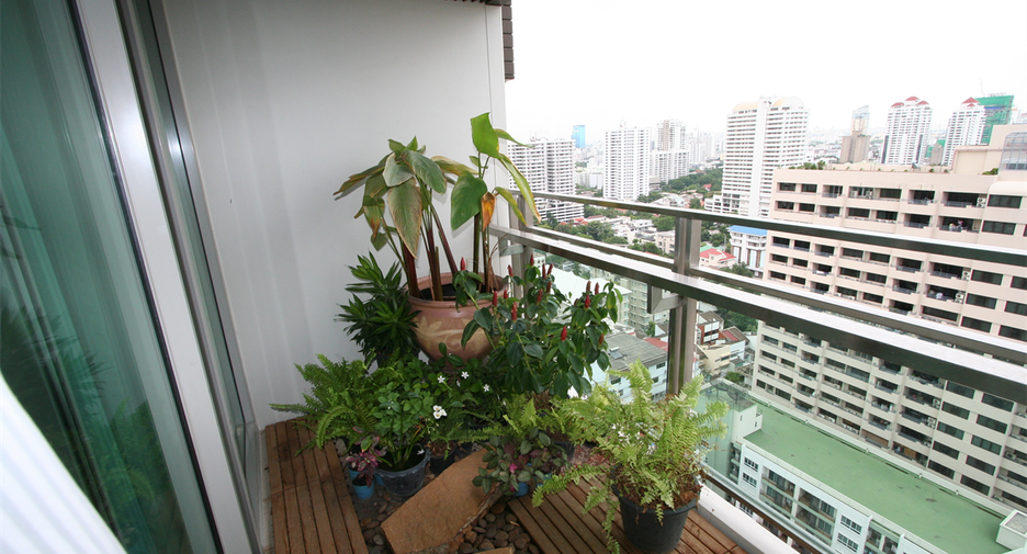 Condo en venta de 2 habitaciones en Khlong Toei, Bangkok