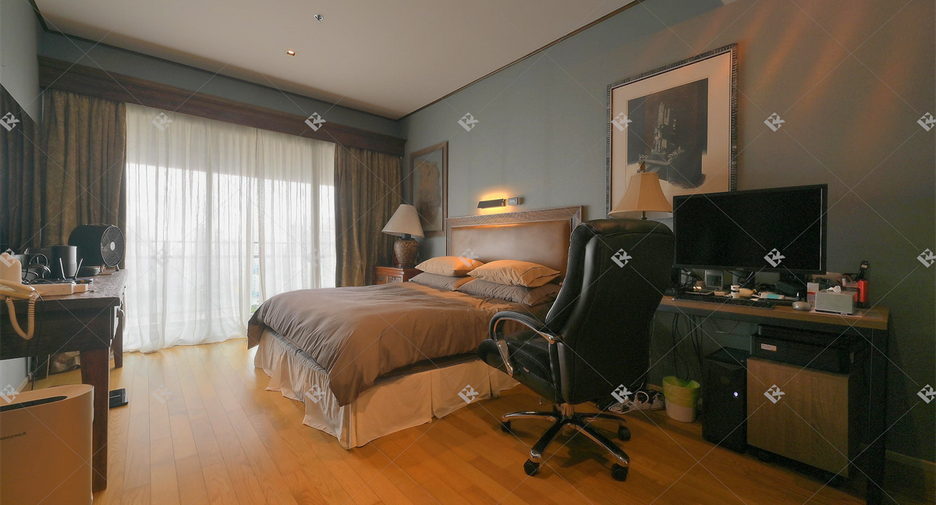 À vendre 2 chambres condo à Khlong Toei, Bangkok