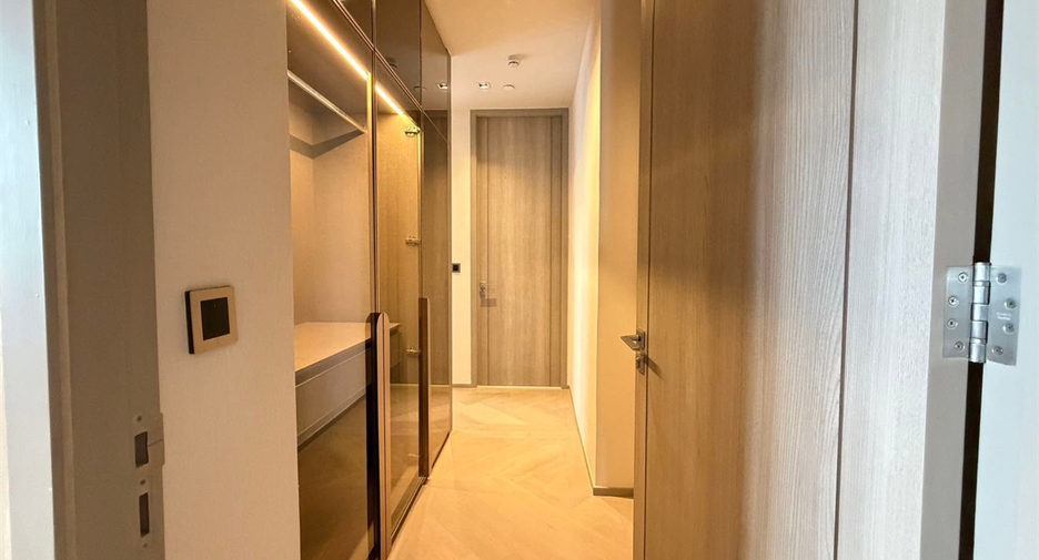 For sale 4 bedrooms condo in Sathon, Bangkok