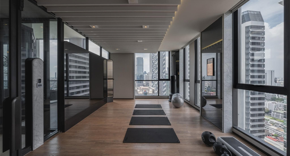 For sale 4 bedrooms condo in Sathon, Bangkok