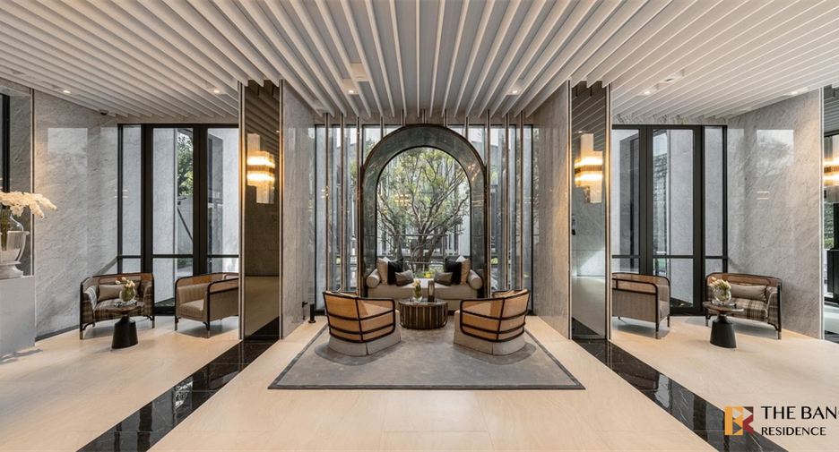 For sale 4 bedrooms condo in Sathon, Bangkok
