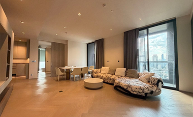 For sale 4 bedrooms condo in Sathon, Bangkok