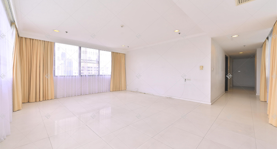 For sale 2 bedrooms condo in Khlong Toei, Bangkok