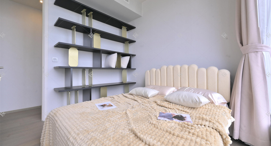 For sale 3 bedrooms condo in Khlong Toei, Bangkok