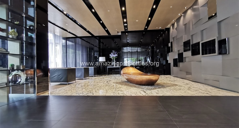 For rent 2 ベッドルーム condo in Watthana, Bangkok
