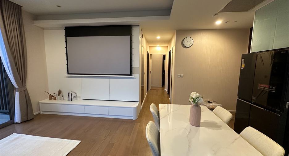 For rent 2 ベッドルーム condo in Watthana, Bangkok