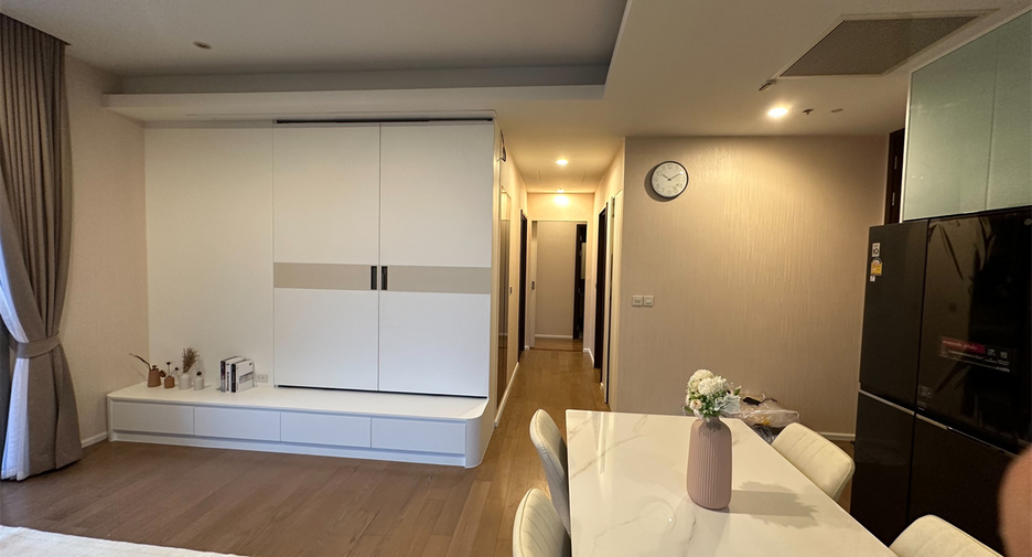 For rent 2 ベッドルーム condo in Watthana, Bangkok