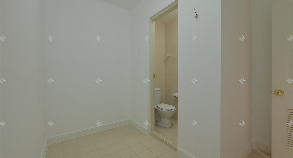 Wohnung zur Miete mit 3 Zimmer in Pathum Wan, Bangkok
