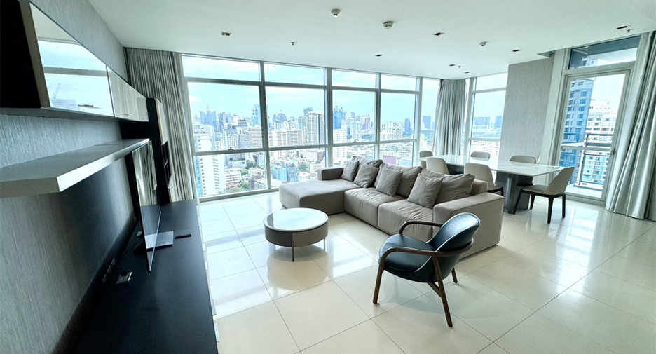 Condo en alquiler de 3 habitaciones en Pathum Wan, Bangkok