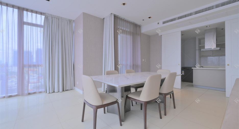 Wohnung zur Miete mit 3 Zimmer in Pathum Wan, Bangkok