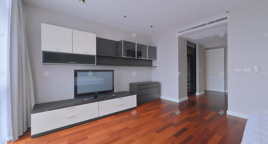 Wohnung zur Miete mit 3 Zimmer in Pathum Wan, Bangkok