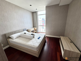 À louer 3 chambres condo à Pathum Wan, Bangkok