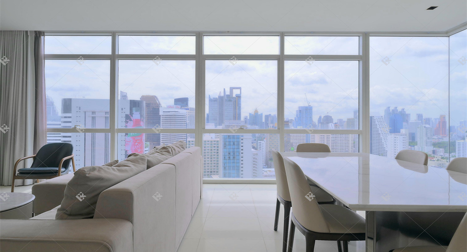 Wohnung zur Miete mit 3 Zimmer in Pathum Wan, Bangkok