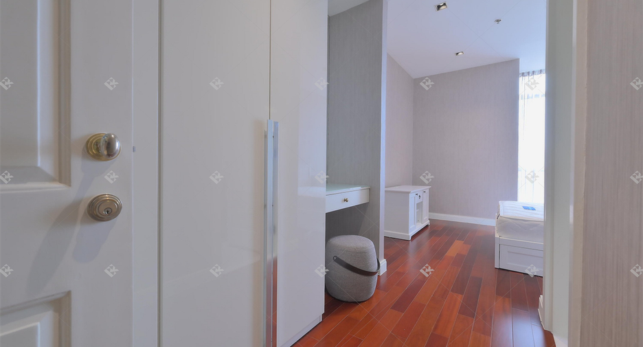 Wohnung zur Miete mit 3 Zimmer in Pathum Wan, Bangkok