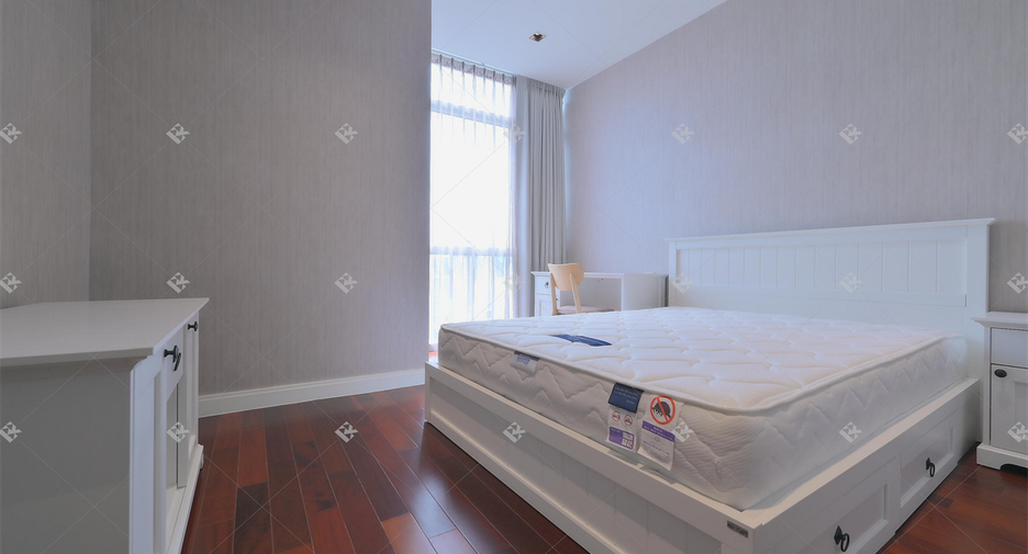Wohnung zur Miete mit 3 Zimmer in Pathum Wan, Bangkok