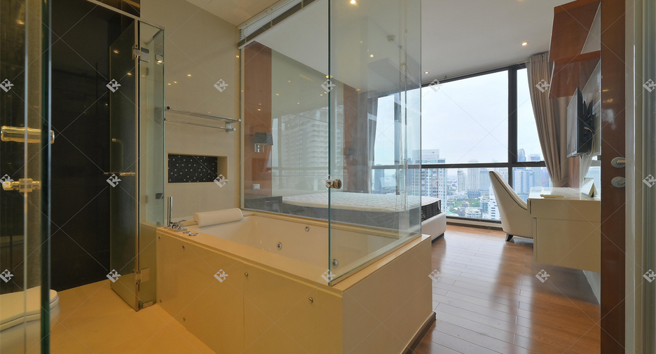 For rent 2 ベッドルーム condo in Khlong Toei, Bangkok