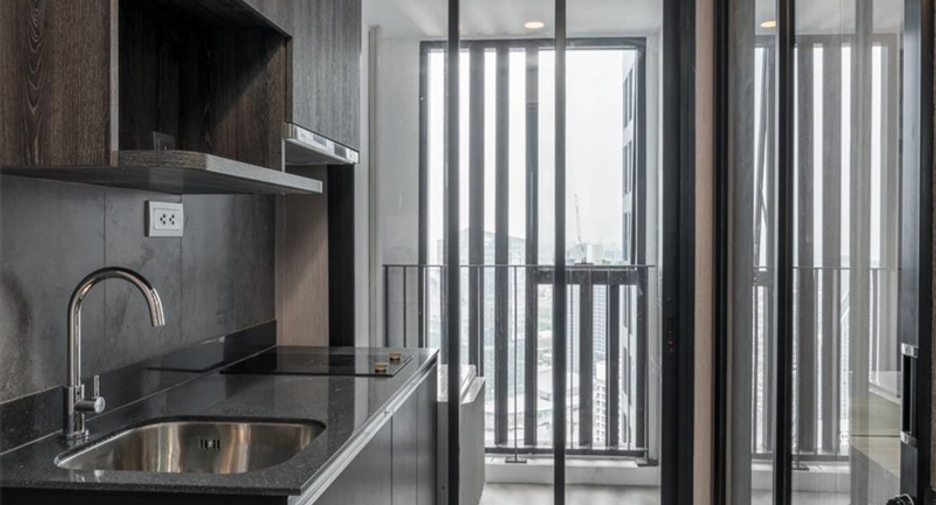 Wohnung zum Kauf mit 1 Zimmer in Bang Rak, Bangkok