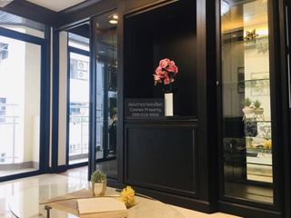 For rent 2 bedrooms condo in Bang Rak, Bangkok