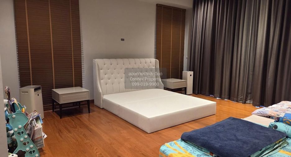 For rent 4 bedrooms house in Bang Na, Bangkok