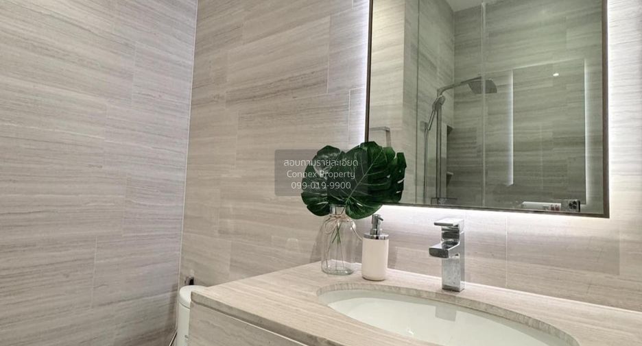 For rent 2 bedrooms condo in Khlong Toei, Bangkok