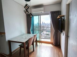 For rent 2 bedrooms condo in Yan Nawa, Bangkok
