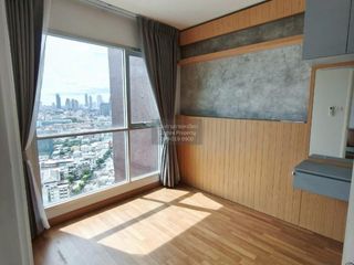 For rent 2 bedrooms condo in Yan Nawa, Bangkok
