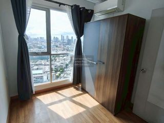 For rent 2 bedrooms condo in Yan Nawa, Bangkok