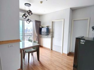 For rent 2 bedrooms condo in Yan Nawa, Bangkok