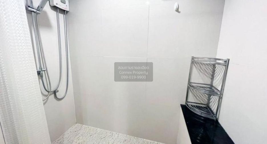 For rent 2 bedrooms condo in Huai Khwang, Bangkok