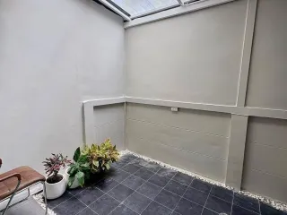Casa adosada en venta y en alquiler de 3 habitaciones en Saphan Sung, Bangkok