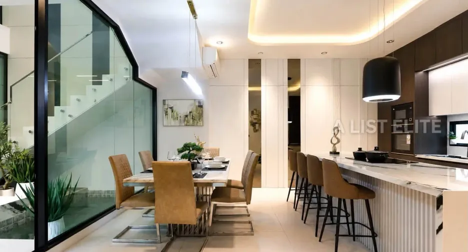 Haus zur Miete mit 5 Zimmer in Bang Lamung, Chonburi