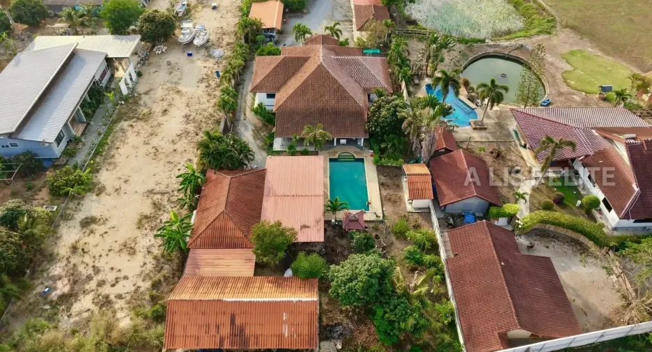 出售 4 卧室 独立屋 在 Bang Lamung, Chon Buri