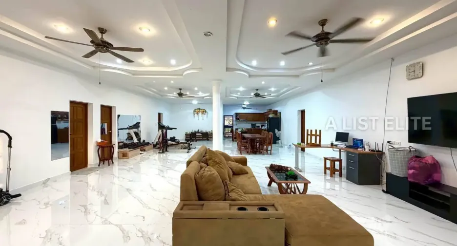 出售 4 卧室 独立屋 在 Bang Lamung, Chon Buri
