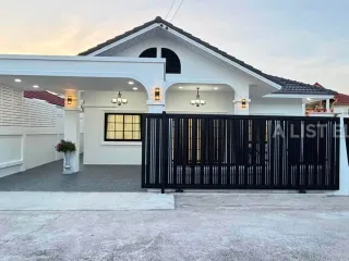 À vendre 3 chambres maison à Bang Lamung, Chonburi