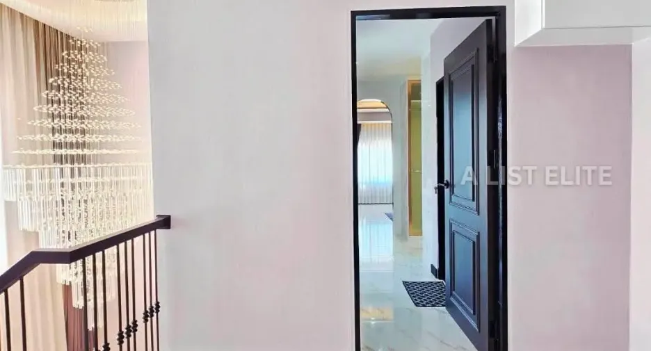 Haus zum Kauf mit 4 Zimmer in Bang Lamung, Chonburi