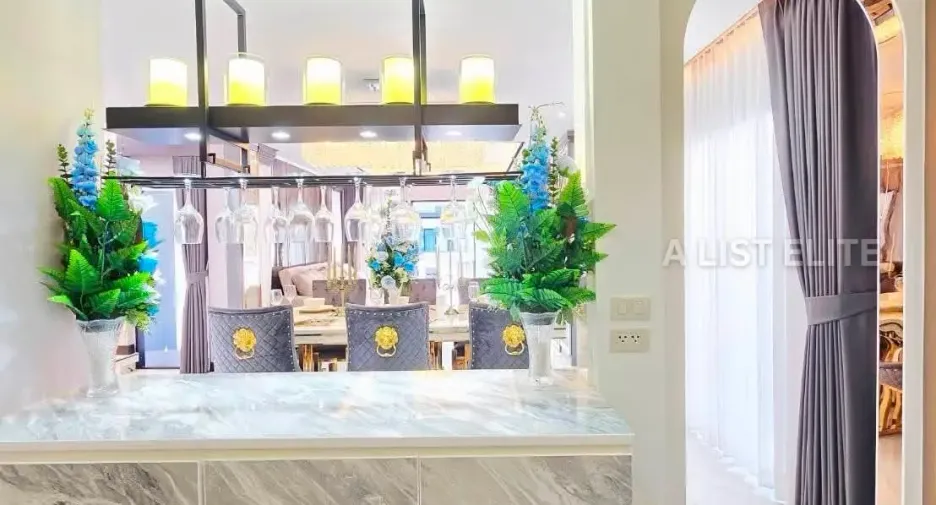Haus zum Kauf mit 4 Zimmer in Bang Lamung, Chonburi