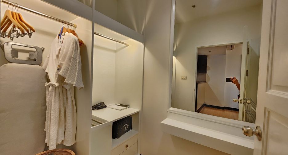 For rent 1 bed condo in Sathon, Bangkok